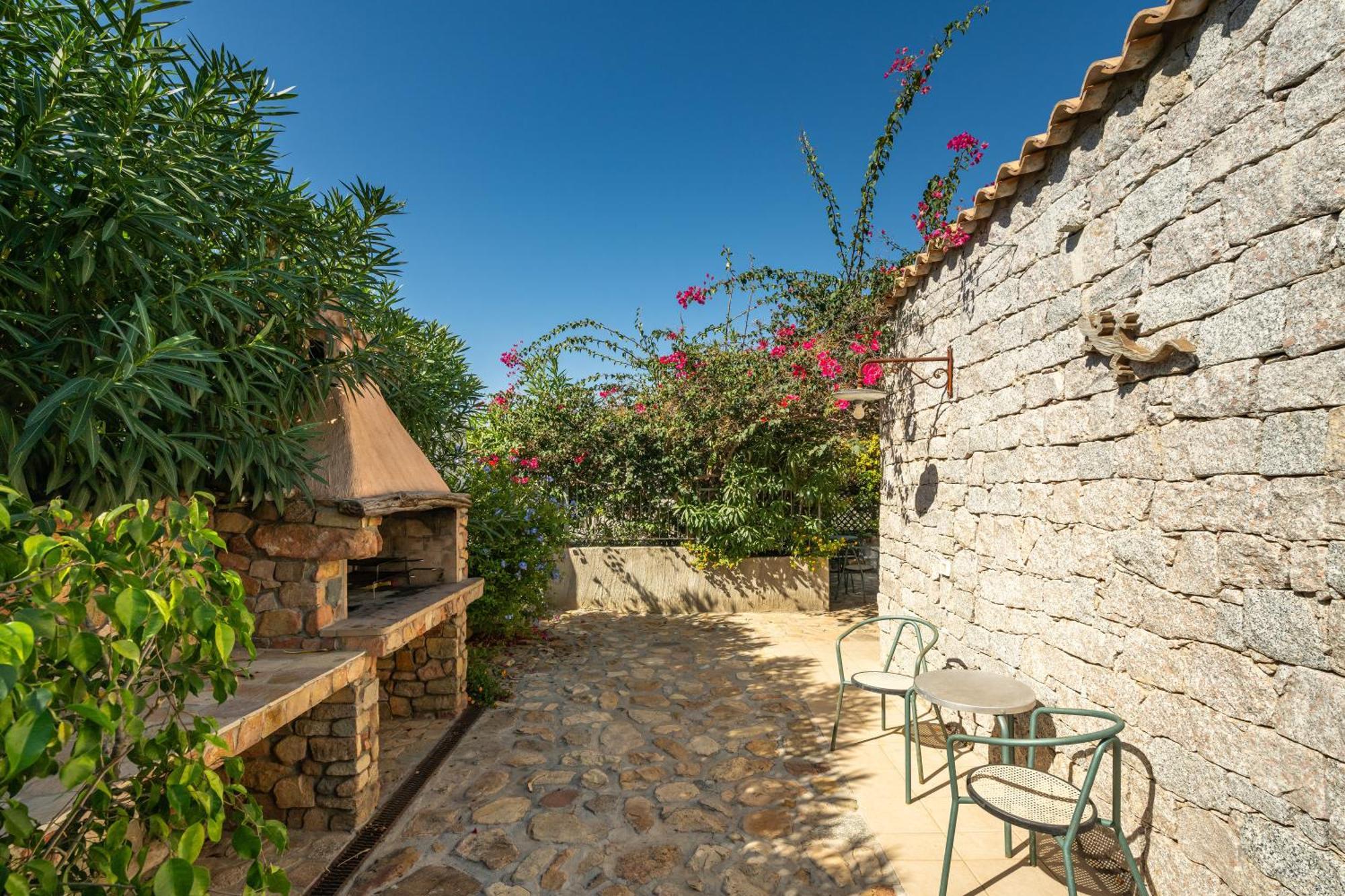 Villa Bouganville Cala Sinzias Кастіадас Екстер'єр фото